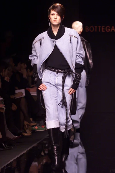 Look 2